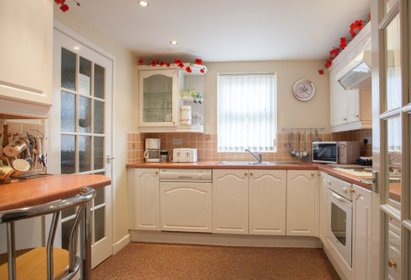 Berwick-Upon-Tweed Self Catering Accomodation Kitchen at Oil Mill Lane holiday cottage.